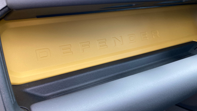 Land Rover Defender 3.0 D350 Trophy Edition Deep Sandglow 110 5dr Auto Diesel Estate - Image 62